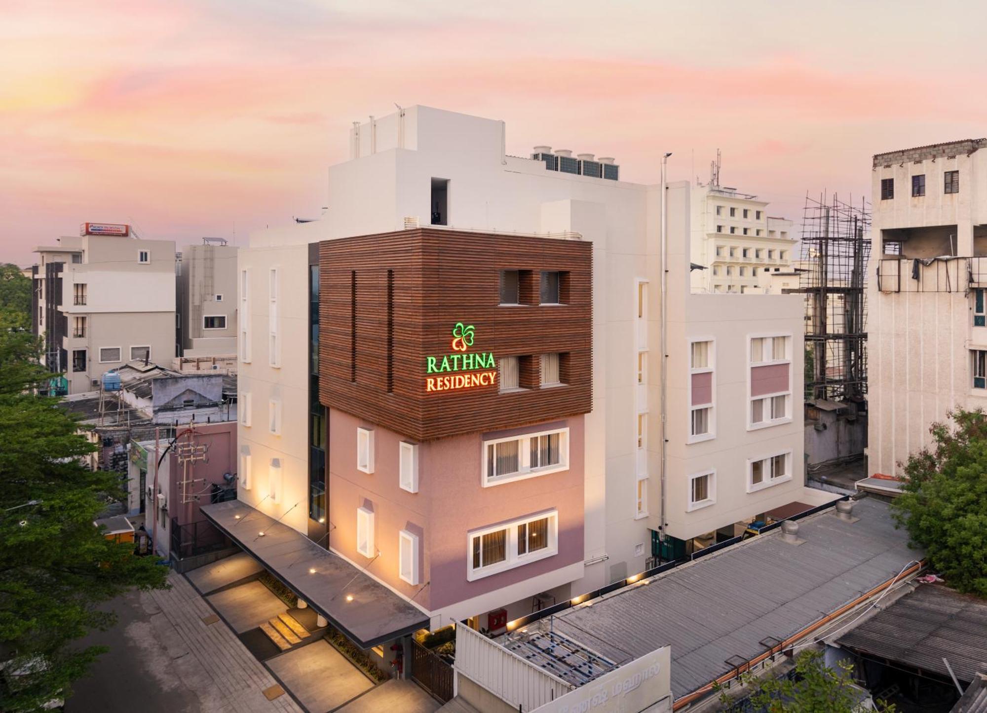 Hotel Rathna Residency Erode Esterno foto
