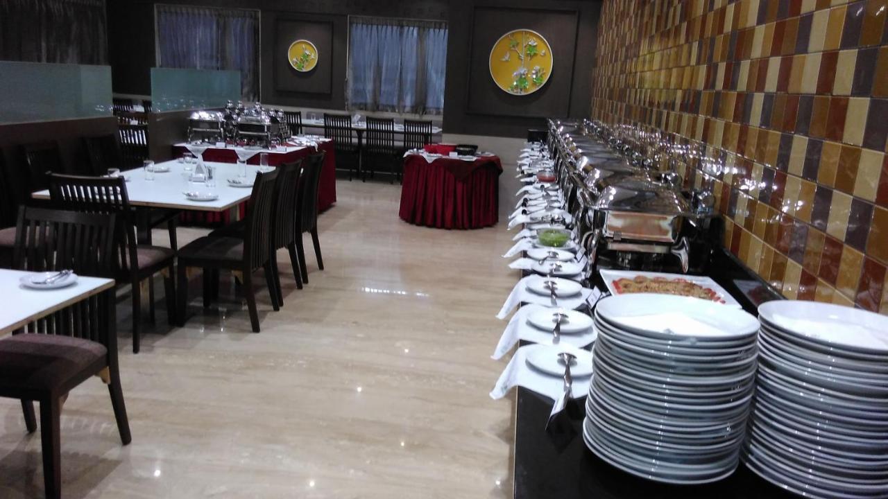 Hotel Rathna Residency Erode Esterno foto