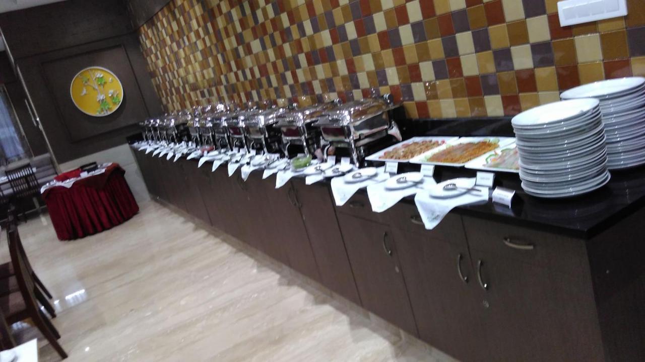 Hotel Rathna Residency Erode Esterno foto