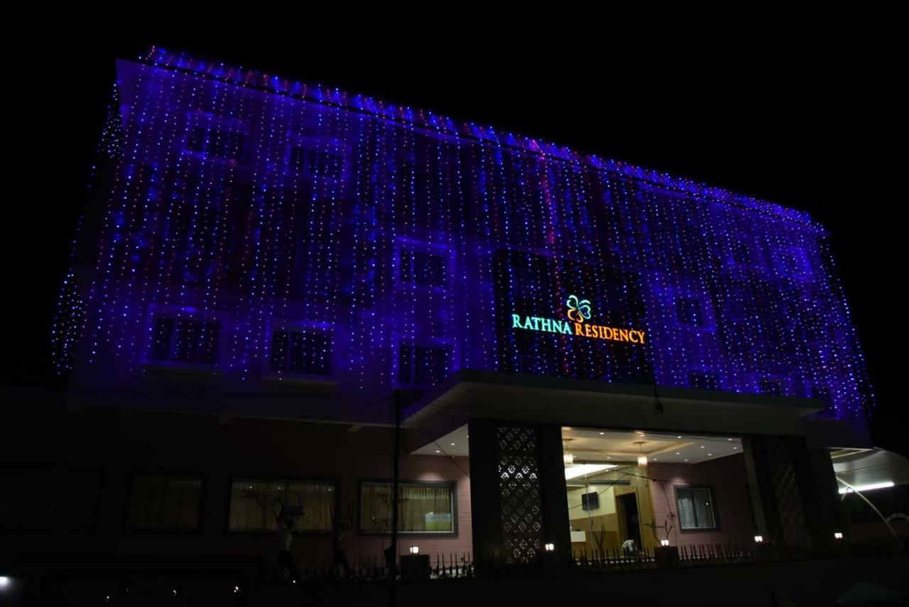 Hotel Rathna Residency Erode Esterno foto